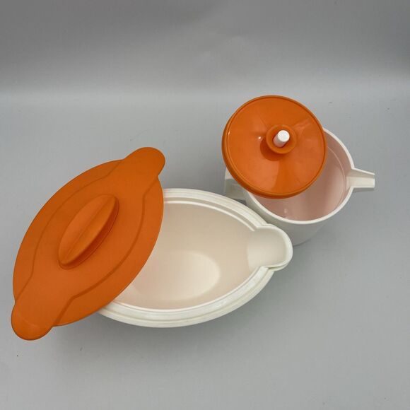 Tupperware Insulated Heat & Serve Gravy Boat Creamer Lid 5168A, 5169A, 5170A - Picture 2 of 6